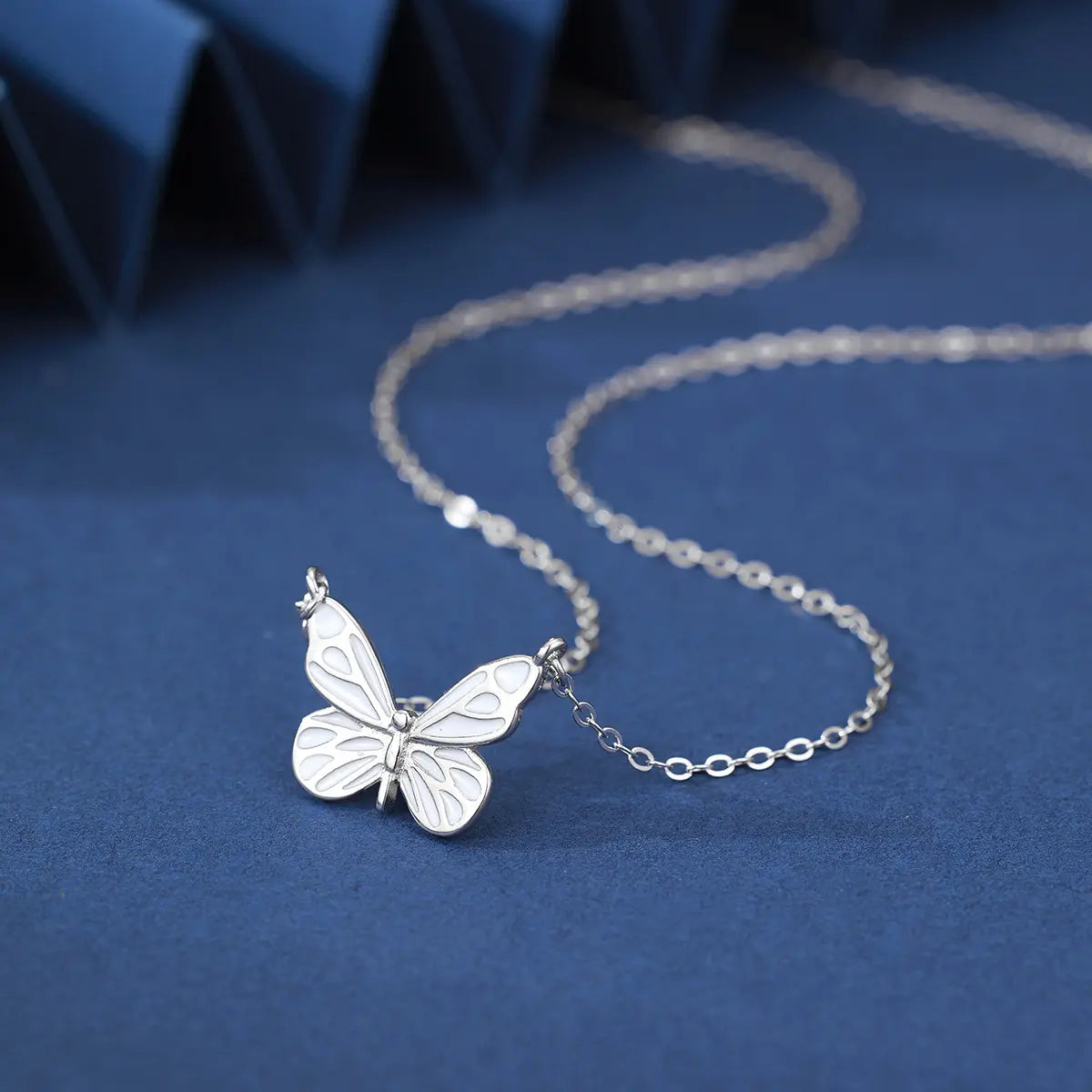 Glow in the Dark Butterfly Necklace & Bracelet Set - Luminous Jewelry