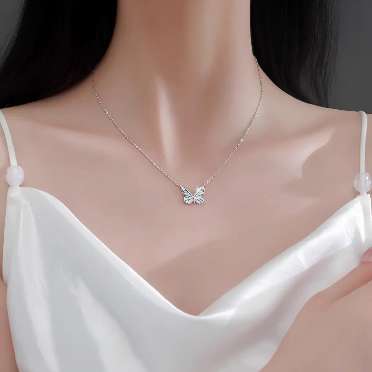 Glow in the Dark Butterfly Necklace & Bracelet Set - Luminous Jewelry